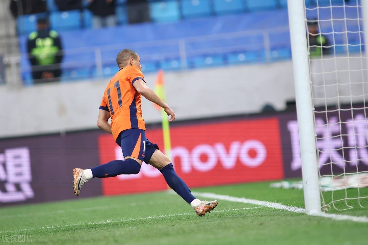 关于姆巴佩迎来十五赛季高光表现，曼联球迷沸腾！的信息