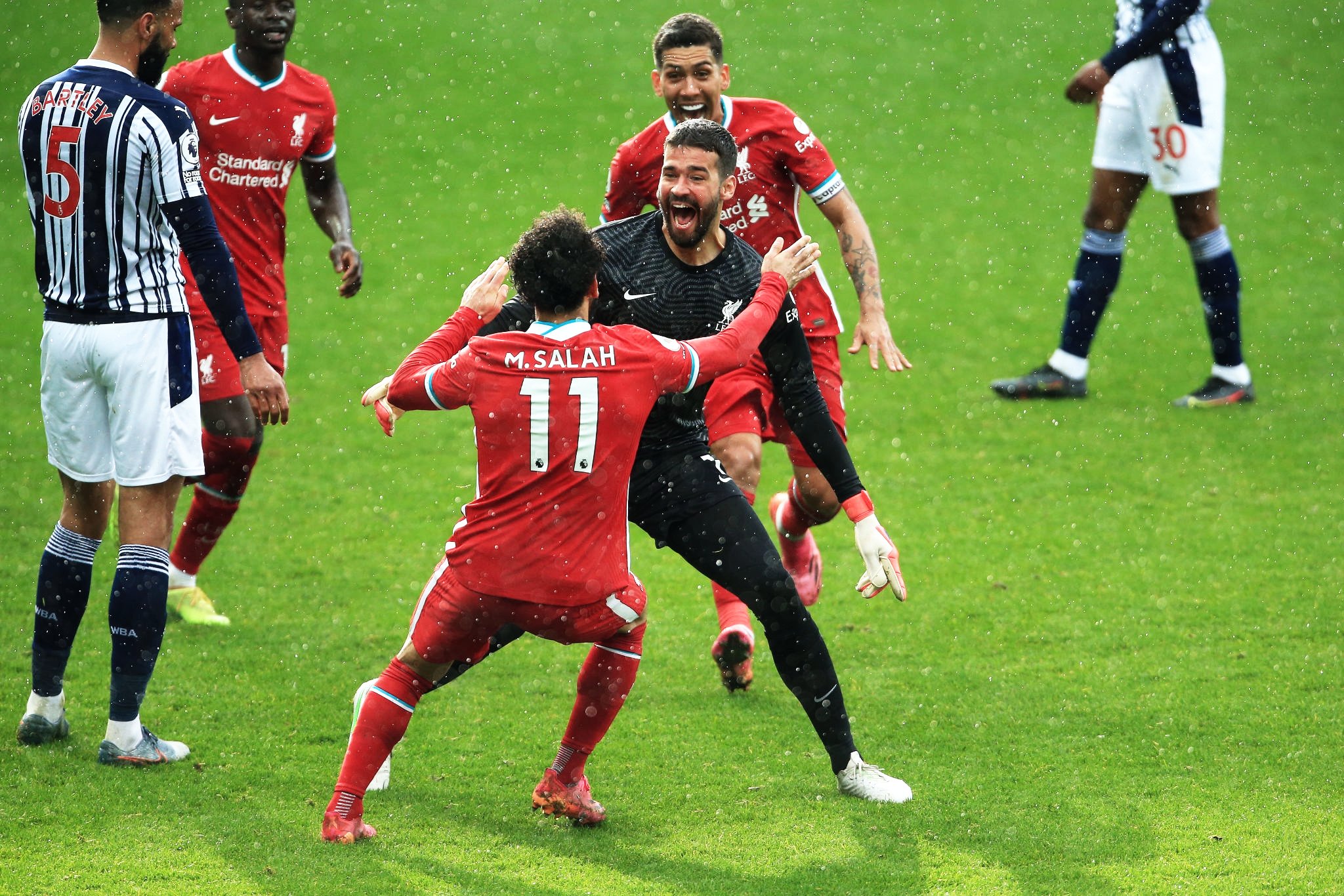 关于凯恩在MAD比赛中绝杀，精彩发挥引发热议！的信息